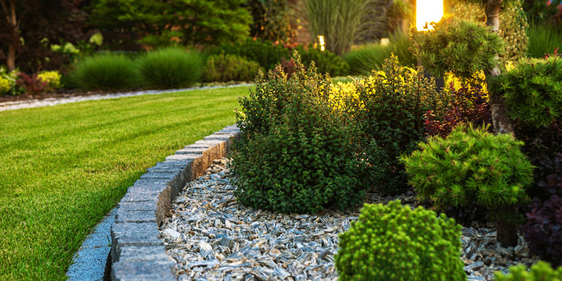 Five Benefits of Hiring a Landscaping Team
